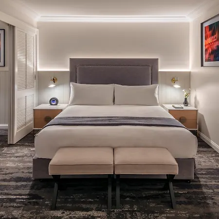 Intercontinental Sanctuary Cove Resort By Ihg Gold Coast Exterior photo A bedroom at the hotel